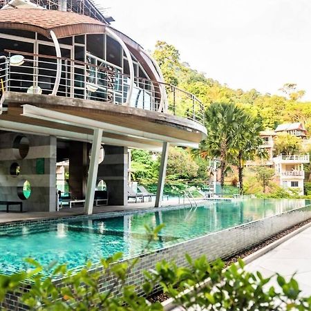 Private Apartment At Emerald Terrace Patong Exteriör bild
