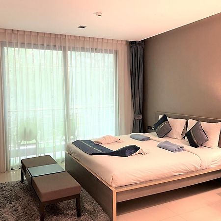 Private Apartment At Emerald Terrace Patong Exteriör bild