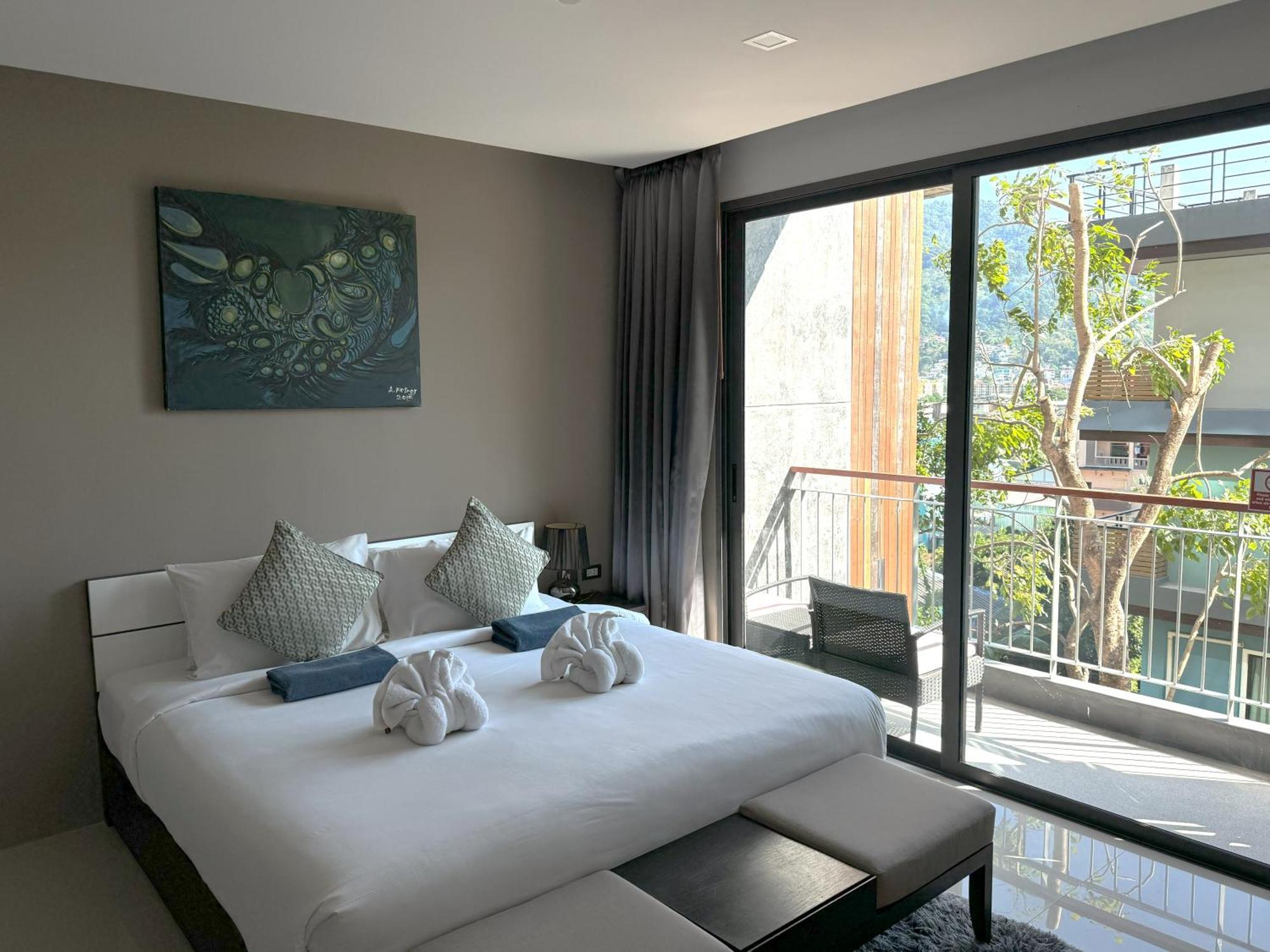 Private Apartment At Emerald Terrace Patong Exteriör bild