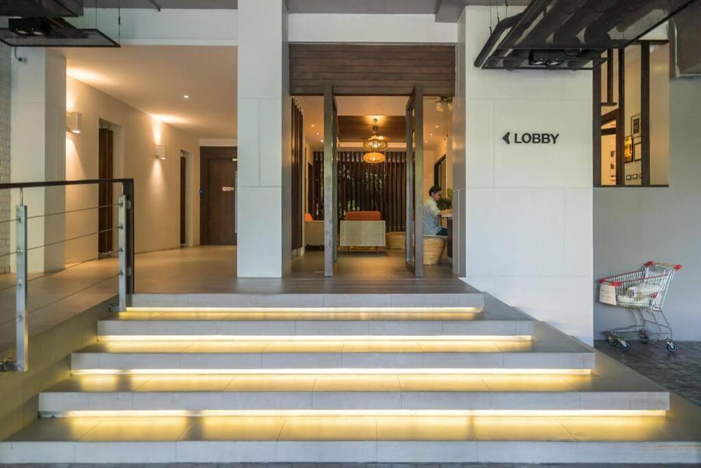 Private Apartment At Emerald Terrace Patong Exteriör bild