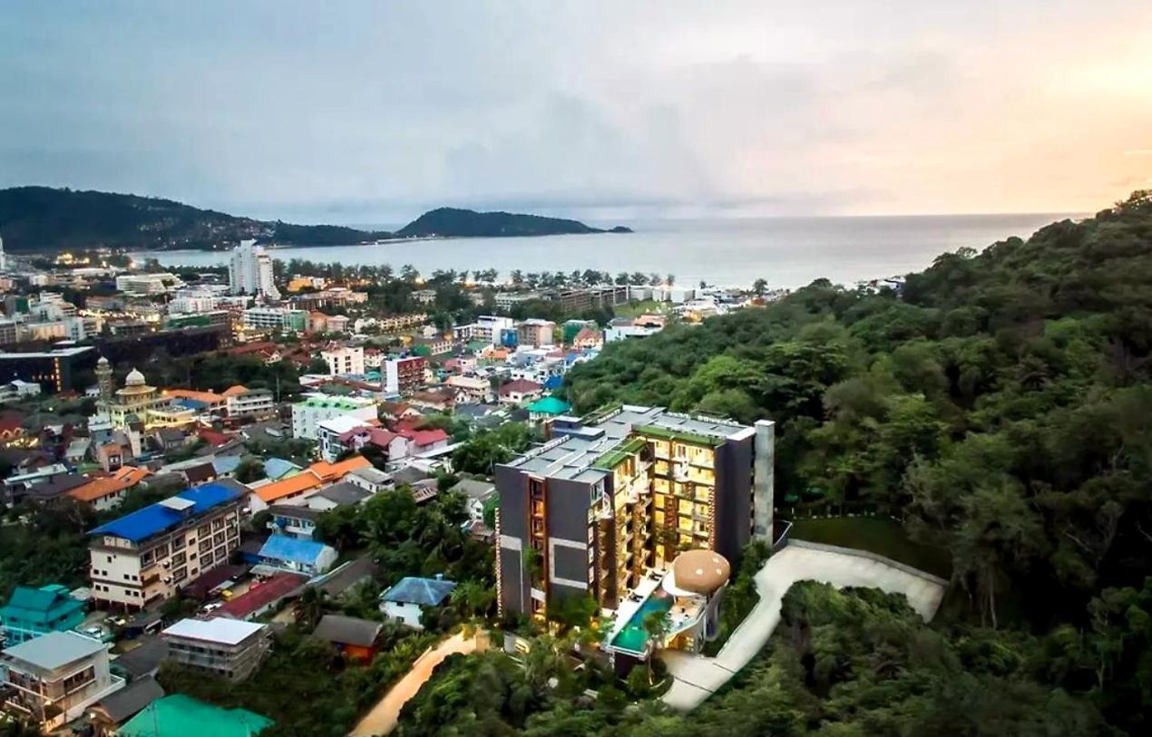 Private Apartment At Emerald Terrace Patong Exteriör bild