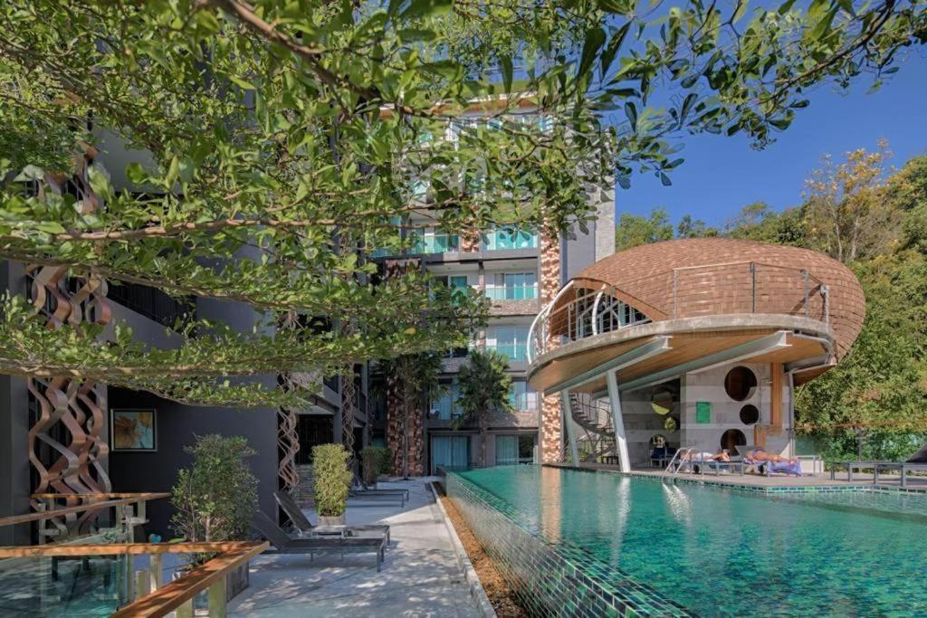 Private Apartment At Emerald Terrace Patong Exteriör bild