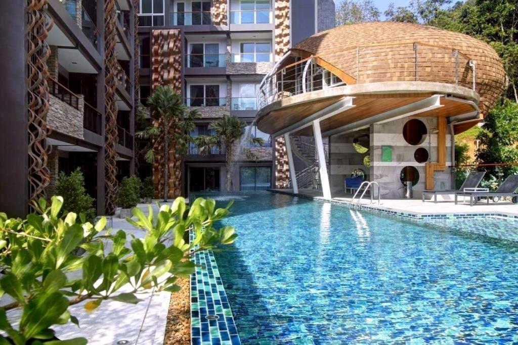 Private Apartment At Emerald Terrace Patong Exteriör bild