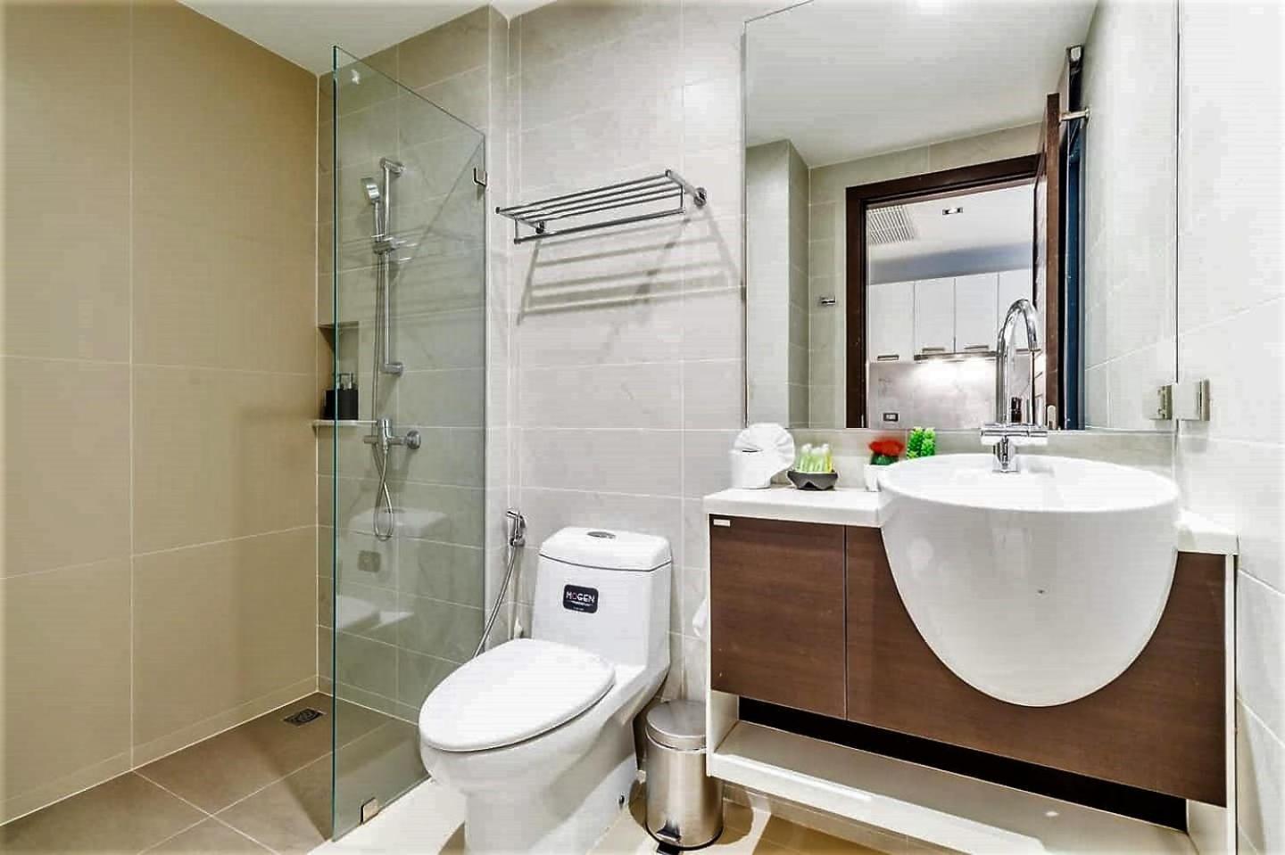 Private Apartment At Emerald Terrace Patong Exteriör bild