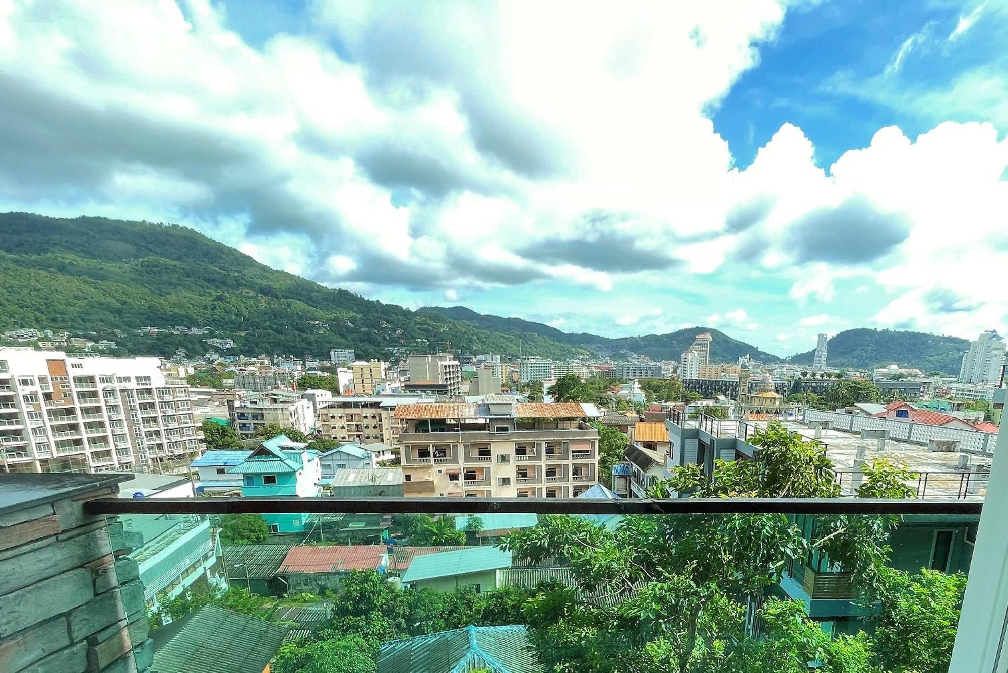 Private Apartment At Emerald Terrace Patong Exteriör bild