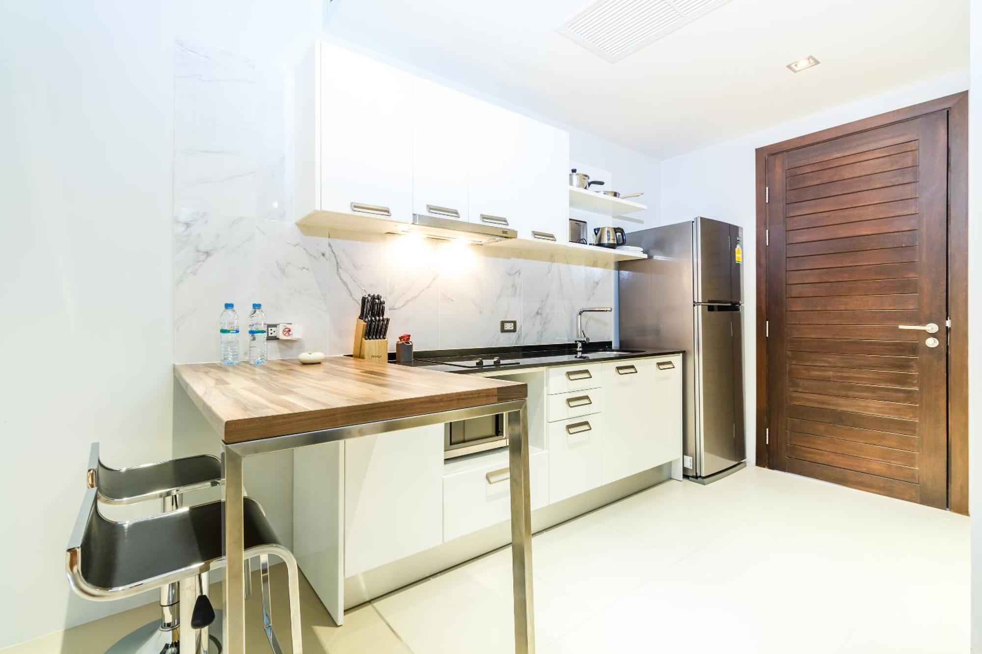 Private Apartment At Emerald Terrace Patong Exteriör bild